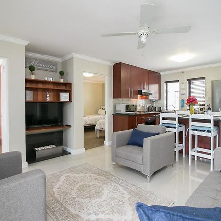 Blue Moon Apartments นิสนา ภายนอก รูปภาพ