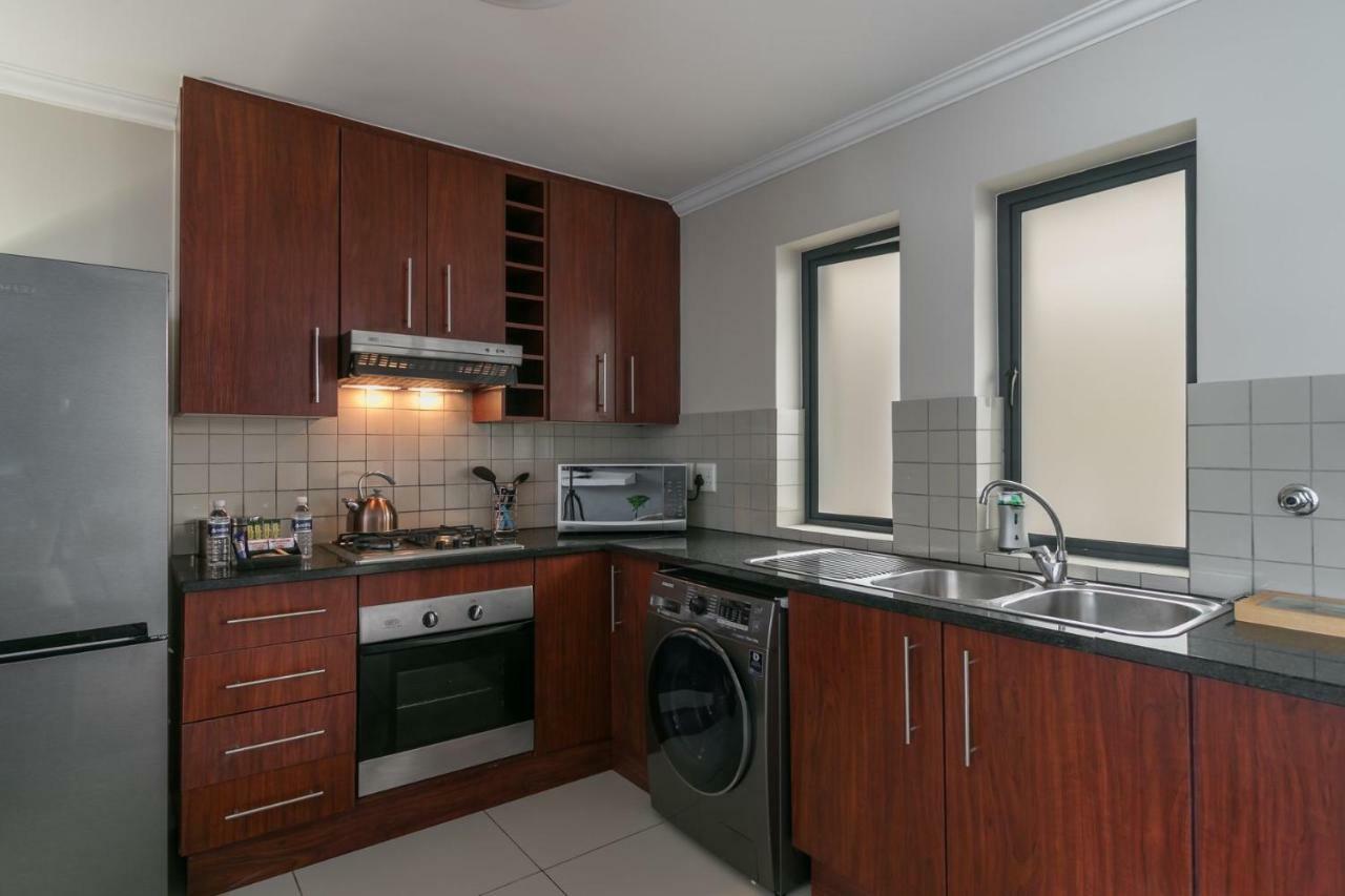 Blue Moon Apartments นิสนา ภายนอก รูปภาพ