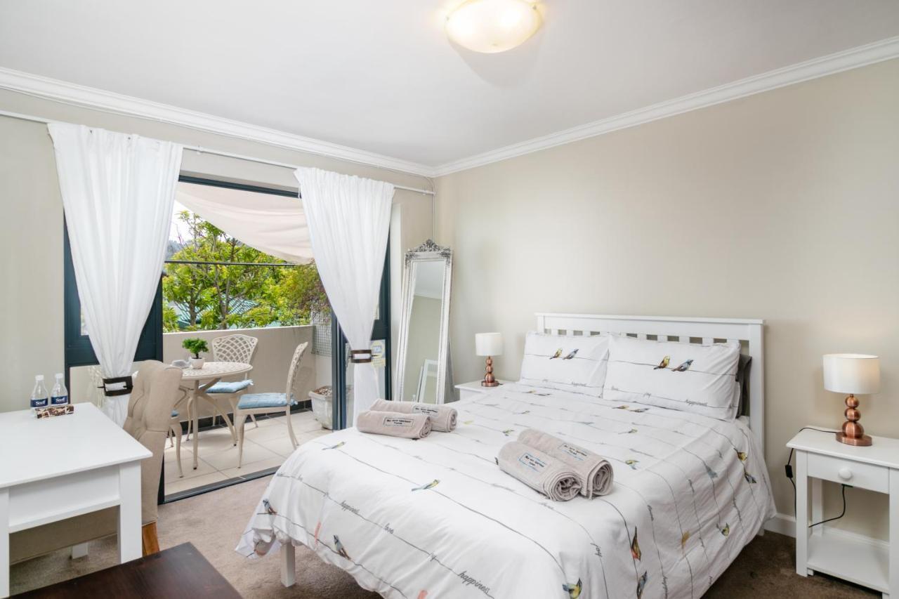 Blue Moon Apartments นิสนา ภายนอก รูปภาพ